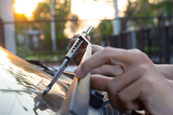 Common Wiper Blade Myths That You Should Not Fall For | ME Automotive